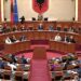 Parlamenti rinis punën pas zgjedhjeve, çfarë pritet sot në seancë