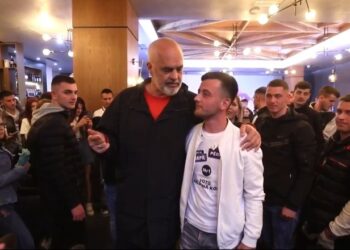 Batutat/ I riu lavde kandidates së PS, Rama: Ka 2 çuna, se po të kishte vajzë duhet të të jepte mundësinë të paktën që ta takoje