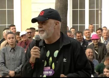 “Like floriri…”/ Rama: Në 14 maj, ‘non-grata’ duhet të marrë përgjigjie të qartë në të gjitha bashkitë, nuk i bën dot shqiptarët për budallenj