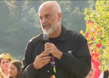 Kandidati i Meta-Berishës premton shërbim funeral falas, Rama: Ai është gati të varrosë gjithë Gjirokastrën