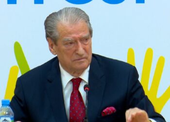 Berisha: Pse thoni që fajin e ka Sali Berisha për humbjen? Lekët i shpërndau Rama dhe jo unë