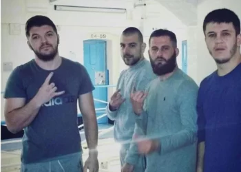 Kthimi i të burgosurve shqiptarë, Tirana dhe Londra zyrtare finalizojnë marrëveshjen