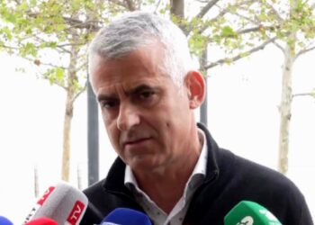 Vangjel Dule ankohet për Himarën: ”Të fortët” fotografojnë e kërcënojnë qytetarët