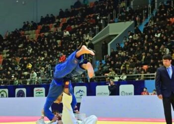 Refuzuan të hiqnin emblemën ruse, spektatorët e xhudos dëbohen nga kampionati