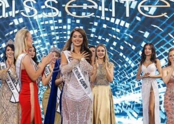 FOTO /Bukuroshja bën krenarë shqiptarët, fiton kurorën e “Miss Elite World 2023”