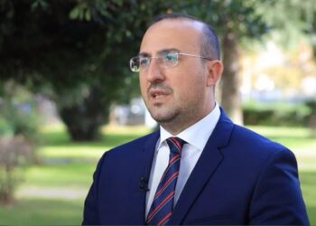 U shkarkua si kryetar i PD-së në Lushnjë, Korreshi: Alibeaj flet për dekomunistizim dhe bën akte si të ishte komunist