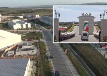Çfarë është MEK? Si u strehuan në Shqipëri rreth 3 mijë muxhahedinë nga opozita iraniane