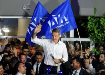 Mitsotakis betohet për mandatin e dytë si kryeministër i Greqisë, pritet të prezantojë qeverinë e re