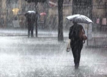 Moti ende i paqëndrueshëm, reshje shiu dhe shtrëngata në disa zona të vendit