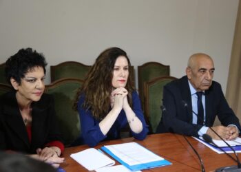 Dështon mbledhja/ Kërkuan kreun e SHISH të raportonte, por deputetët s’kanë certifikatën e sigurisë