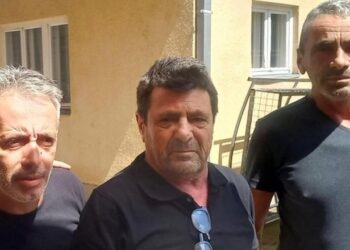 FOTOLAJM/ U mbajtën peng 12 ditë në burgjet e Serbisë, lirohen 3 policët e Kosovës