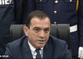 EMRI/ Prokurori i SPAK zbulon detajet: Një polic mes 20 të arrestuarve, u korruptua nga trafikantët