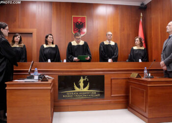 Sokol Çomo zgjidhet kreu i KPA-së, do ushtrojë këtë pozicion për tre vite