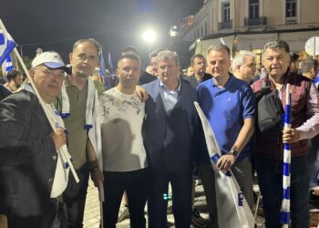 Bëri komente raciste për mbytjen e anijes me refugjatë, deputeti grek përjashtohet nga partia