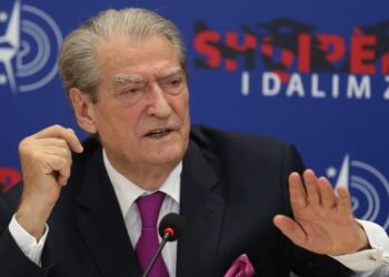 Berisha: Vetëm protestat e rrëzojnë një kryeministër që s’do të dorëzojë pushtetin