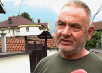 Humbën jetën nga përmbytjet në Pejë, familjarët: nuk arritëm t’i nxjerrim të gjallë