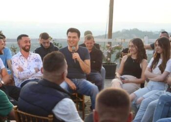 Basha: Mos u merrni me bluzat e mia, kam gjetur rrugën si të çlirojmë sistemin politik