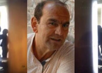 U filmua duke puthur nxënësen 12-vjeçare, mësuesi mohon akuzat: Thjesht e përkëdhela!