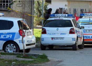 Tritol makinës së biznesmenit: Kam borxhe, një person i maskuar…