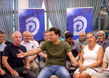 Tëhiqet nga “lufta” me Berishën apo e ka me Bardhin? Basha: Përballja brenda partisë duhet të marrë fund