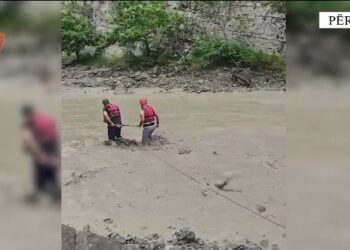 U bllokuan në Kanionin e Langaricës pas reshjeve të shiut, shpëtohen shtatë turistë e huaj