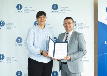 Korrupsioni i zyrtarëve të lartë publik/ Dumani nënshkruan marrëveshje me kryeprokuroren europiane