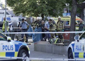 Vritet me armë një 15-vjeçar në Stokholm, 3 persona të tjerë të plagosur