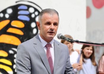 Kërcënohet kryetari shqiptar i komunës së Çairit në Shkup: Do të gjendesh i palosur në rrugë…!
