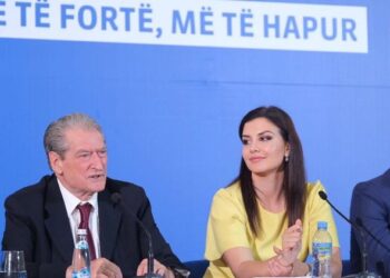 “Vjehrra ime nuk e pëlqen Berishën”/ Floriana Garo rrëfen debatet për punën me Doktorin: Më thotë…