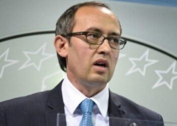 Ish kryeministri Hoti: Dorëheqja e qeverisë Kurti është shpëtim për stabilitetin ekonomik dhe politik të Kosovës