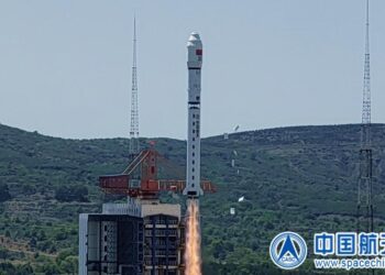 41 satelitë brenda një rakete të vetme