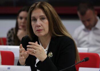 Kumbaro raporton në Bruksel punën e Shqipërisë për kapitullin 27 të BE: Investojmë në trajtimin e mbetjeve dhe mbrojtjen e biodiversitetit