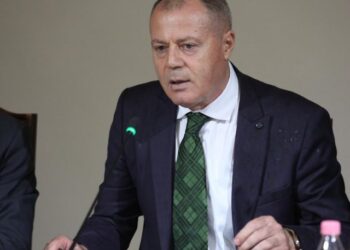 “Ndihem i ledhatuar dhe i llastuar që po pritem mirë”/ Mustafa Nano merr “bekimin” e deputetëve të PD, si ambasador në Zvicër