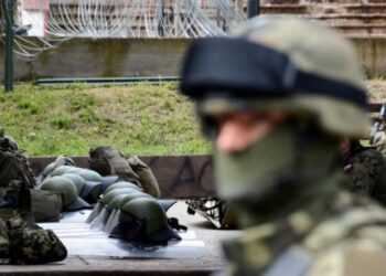 Tensionet në veri, NATO konfirmon: Trupat shtesë mbërrijnë në Kosovë