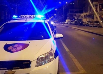 Ngjarje rëndë në Vlorë/ 22 vjeçari përplas me motor të miturën, dërgohen të dy në spital