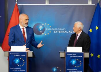 Tensionet mes Kosovës e Serbisë, Rama: Koha për konferencë të nivelit më të lartë e thirrur nga Franca e Gjermania