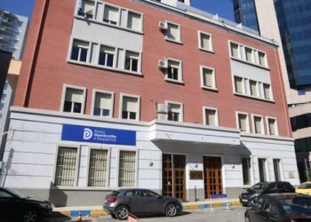 Morën ultimatum/ Deputetët kundër Kolegjit të Kryetarëve, kryesia e PD mblidhet sot për të votuar si do veprohet për kryetarin e ri