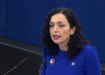 “Shtëpia nuk mbahet pa miq”, Vjosa Osmani në PE: Integrimi e mbron Kosovën nga forcat keqdashëse