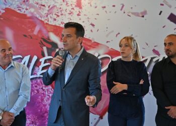 Turi i falenderimit, Veliaj në Baldushk dhe Petrelë: Mirënjohje për këdo që mbështeti Partinë Socialiste për ta çuar Tiranën përpara