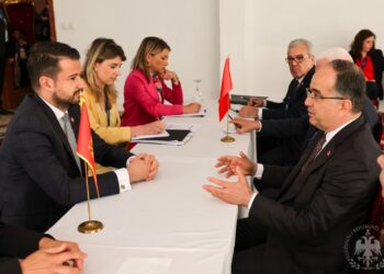 Presidenti Begaj me krerët e shteteve të rajonit: Vendet e NATO të mos lejojnë provokime që destabilizojnë Kosovën