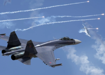 Rrezik konfrontimi ajror/ Moska në alarm: Avionë luftarakë britanikë iu afruan kufirit rus mbi Detin e Zi