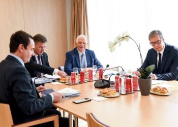 Rrëmbimi i 3 policëve/, Borrell fton Kosovën e Serbinë: Të zhvillohet një takim javën e ardhshme në Bruksel