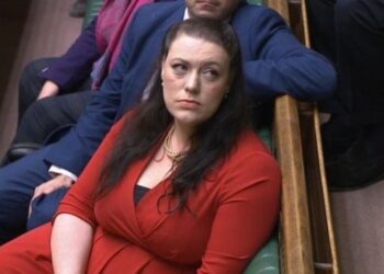 “Kosova s’është Serbi”/ Deputetja britanike: Qytetarët në veri po kërcënohen. Beogradi ka orkestruar bojkot të zgjedhjeve