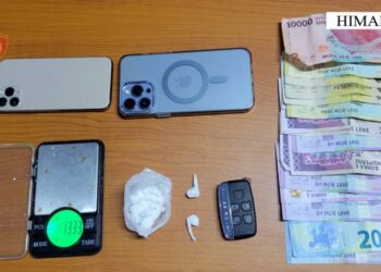 Kokainë në lokalet e plazhit në jug, arrestohet në Himarë 27-vjeçari nga Tirana