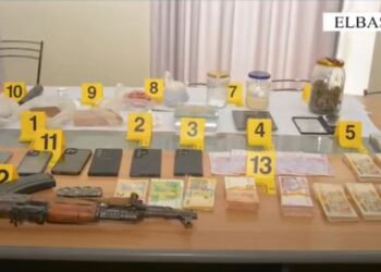Megaoperacioni antidrogë “Rrjeti”/ Policia publikon pamjet gjatë arrestimeve në Elbasan