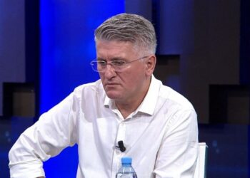 Gjekmarkaj: Nëse vjeshta e gjen PD në këtë gjendje, në 2025 do përballemi me disfatë. Bardhi po pret që partia të…!