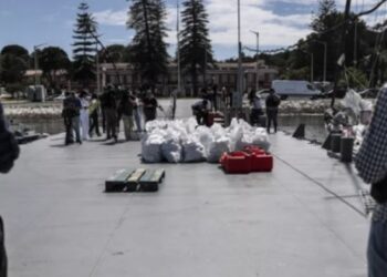 1 ton kokainë brenda varkës, kapet droga që “lundronte” nga Amerika e Jugut drejt Evropës