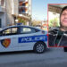 VIDEO/ Plagosi me thikë 2 persona në Sarandë, arrestohet pas 5 orësh autori! Në banesë kishte municion luftarak…!