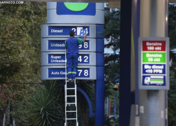 Tre javë pa Bordin e Transparencës, kompanitë e mëdha nuk ulin çmimet e karburanteve