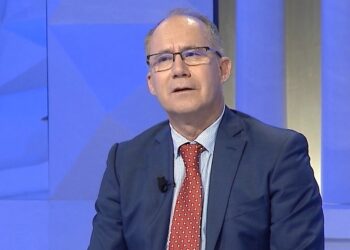 I hapi kokën dhe ia la trurin jashtë për një muaj, mjeku kujton fjalët prekëse të pacientes